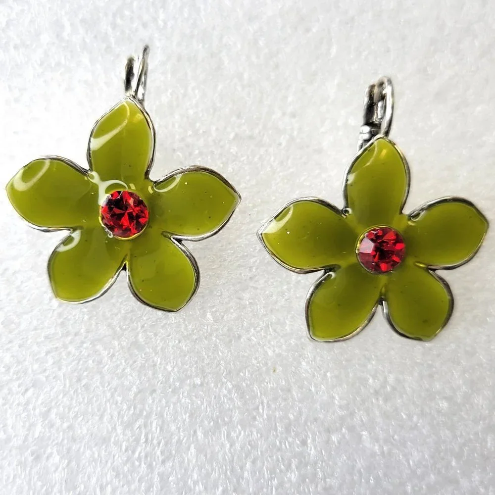 Green Enamel Flower Earrings with Red Rhinestone - Picture 5 of 10
